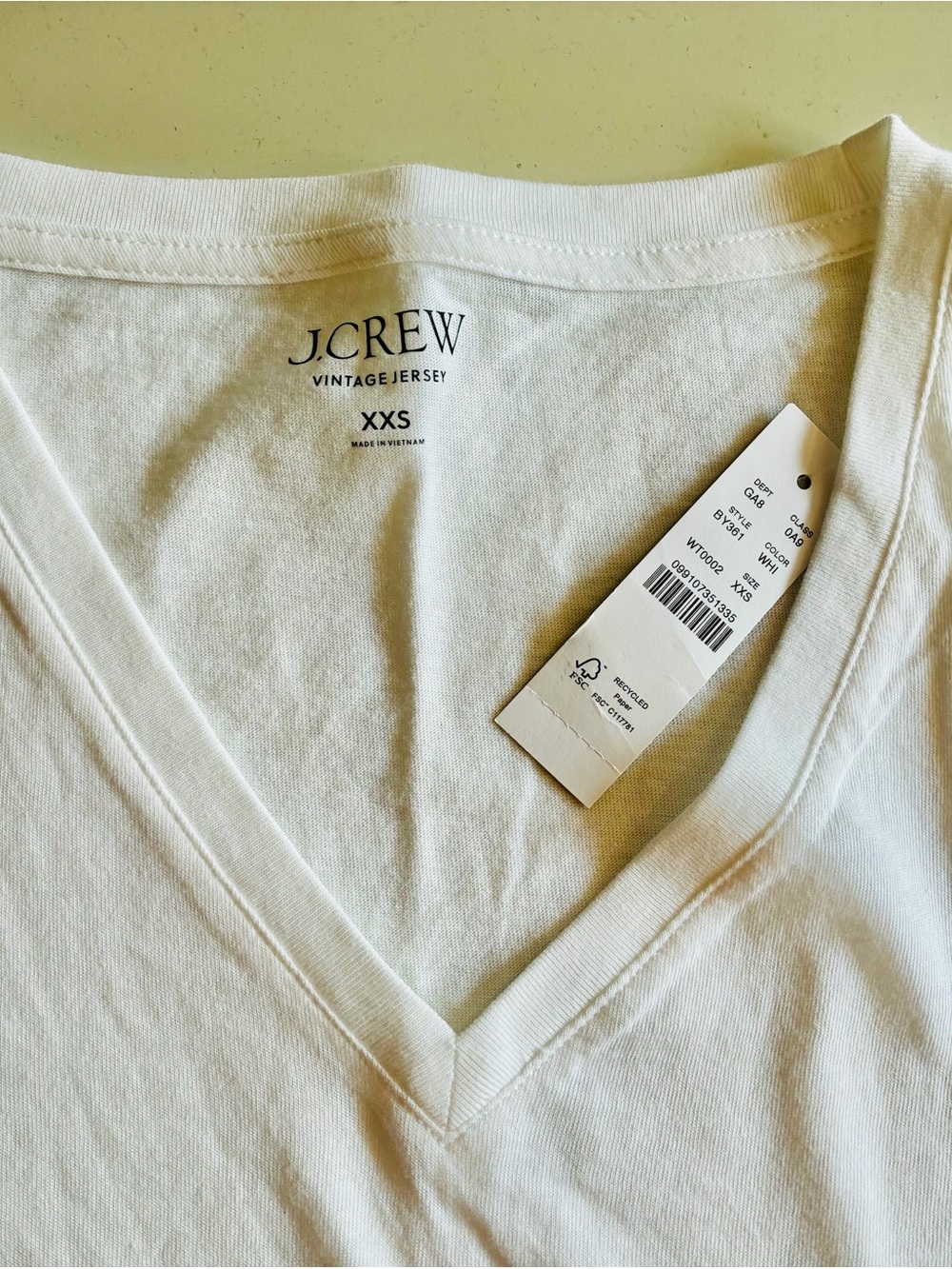 J. Crew Women’s White Vintage Jersey V-Neck Tee XXS.NWT.